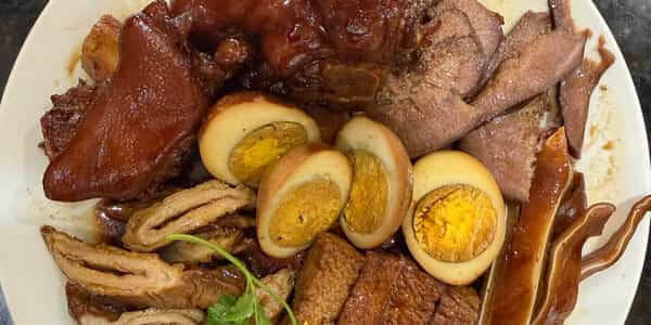 M2. 卤水拼盘 Marinated Delights Combination