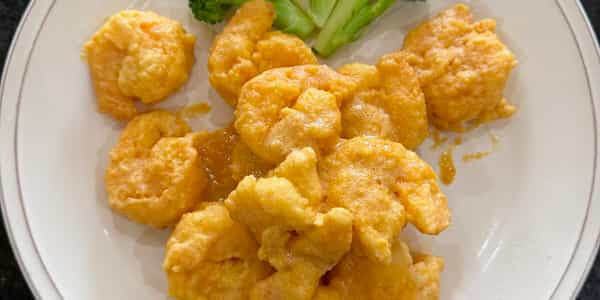 SF3. Fried Shrimps in Salted Egg Yolk
