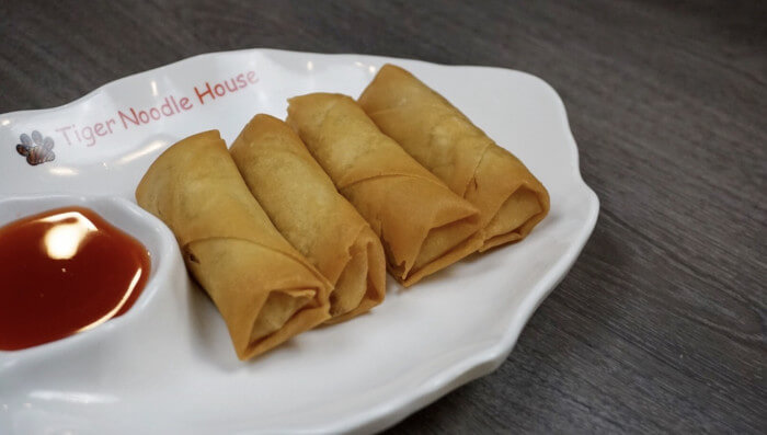 Veggie Spring Rolls (4 pcs)